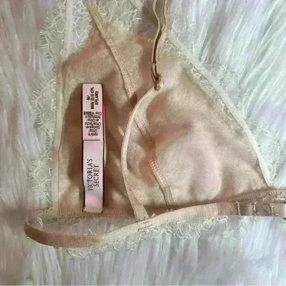 Victoria's Secret Delicate Eyelash Lace Bralette Medium - Picture 4 of 7